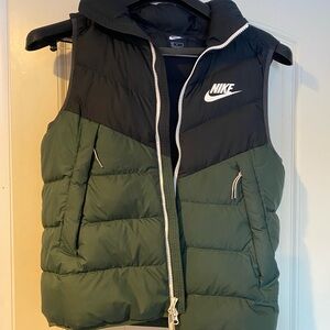 Nike Black Puffer Vest